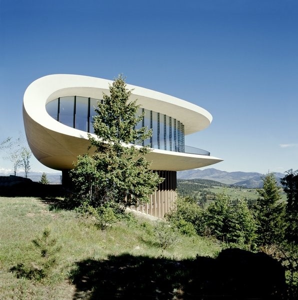 futuristic home, from Picture from: https://www.dwell.com/article/a-new-book-celebrates-modernism-with-futuristic-homes-and-visionary-masterpieces-f42e0aa9/6278984510702821376